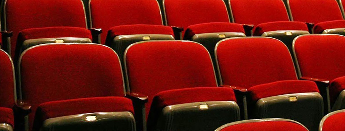 rentar i ignifugar butaques de teatres i auditoris, a lloc, sense desmuntar